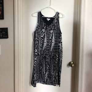 Black / White Patterned Shift Dress NWT
